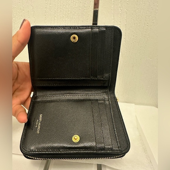 Yves Saint Laurent Black Wallet Chevron Quilting Gold Logo - Picture 9 of 16